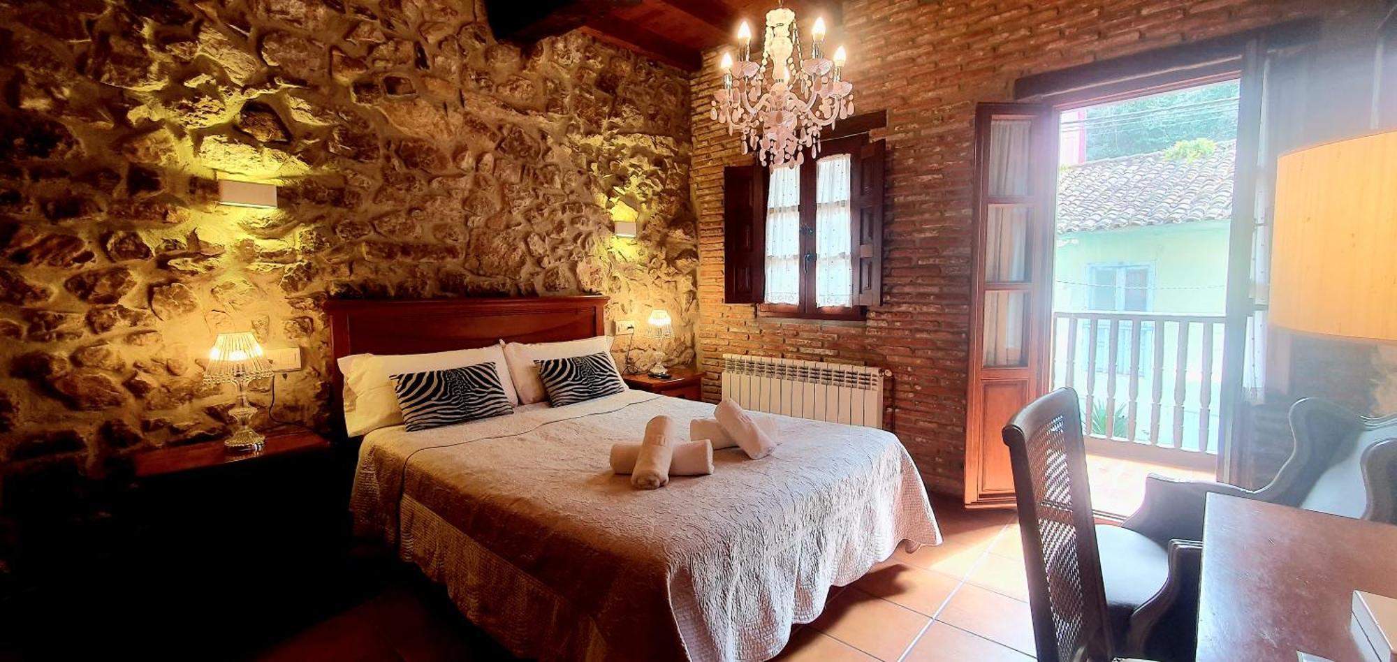 El Juacu Guest House Llanes Exterior photo